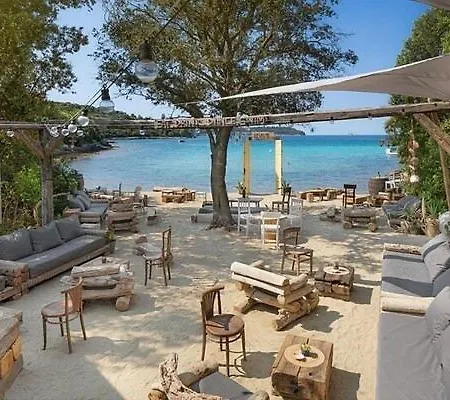 Bluebay Oasis Deluxe 公寓 *